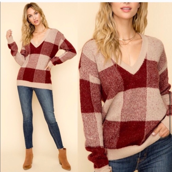 Hem & Thread Sweaters - NWT Hem & Thread Plaid V Neck Sweater